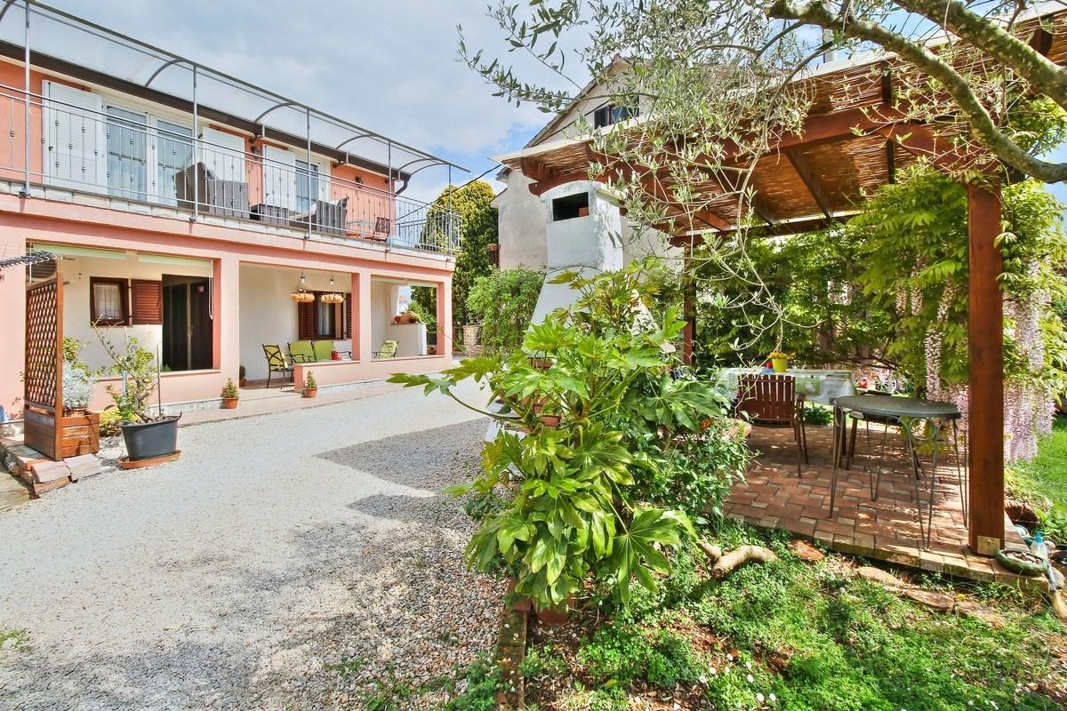 Lorena Apartments Umag Ngoại thất bức ảnh