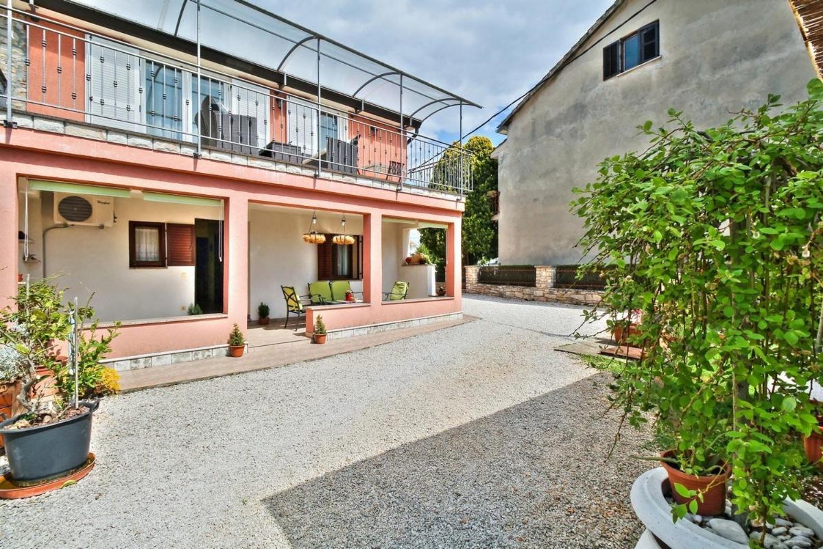 Lorena Apartments Umag Ngoại thất bức ảnh