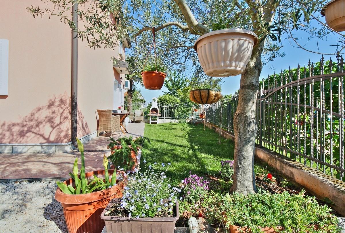 Lorena Apartments Umag Ngoại thất bức ảnh